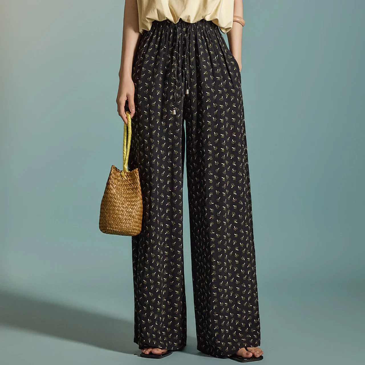 P3225 Flower Pattern Drawstring Pants - Image 2