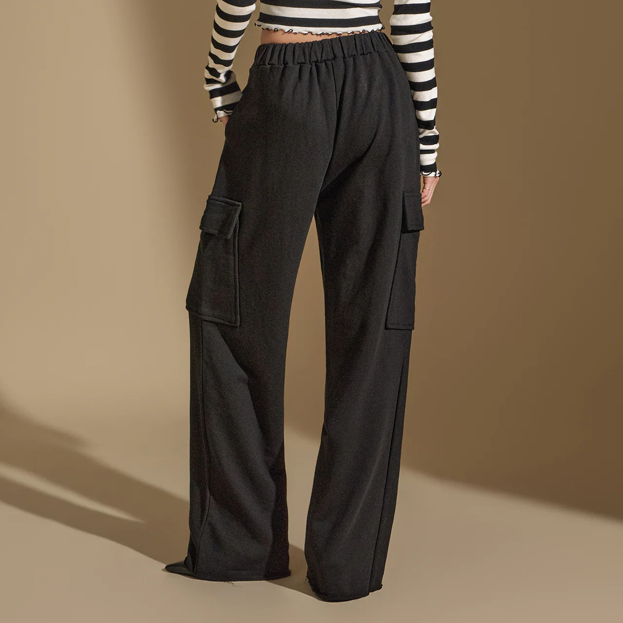 P3237 Cargo Pocket Pants - Image 2