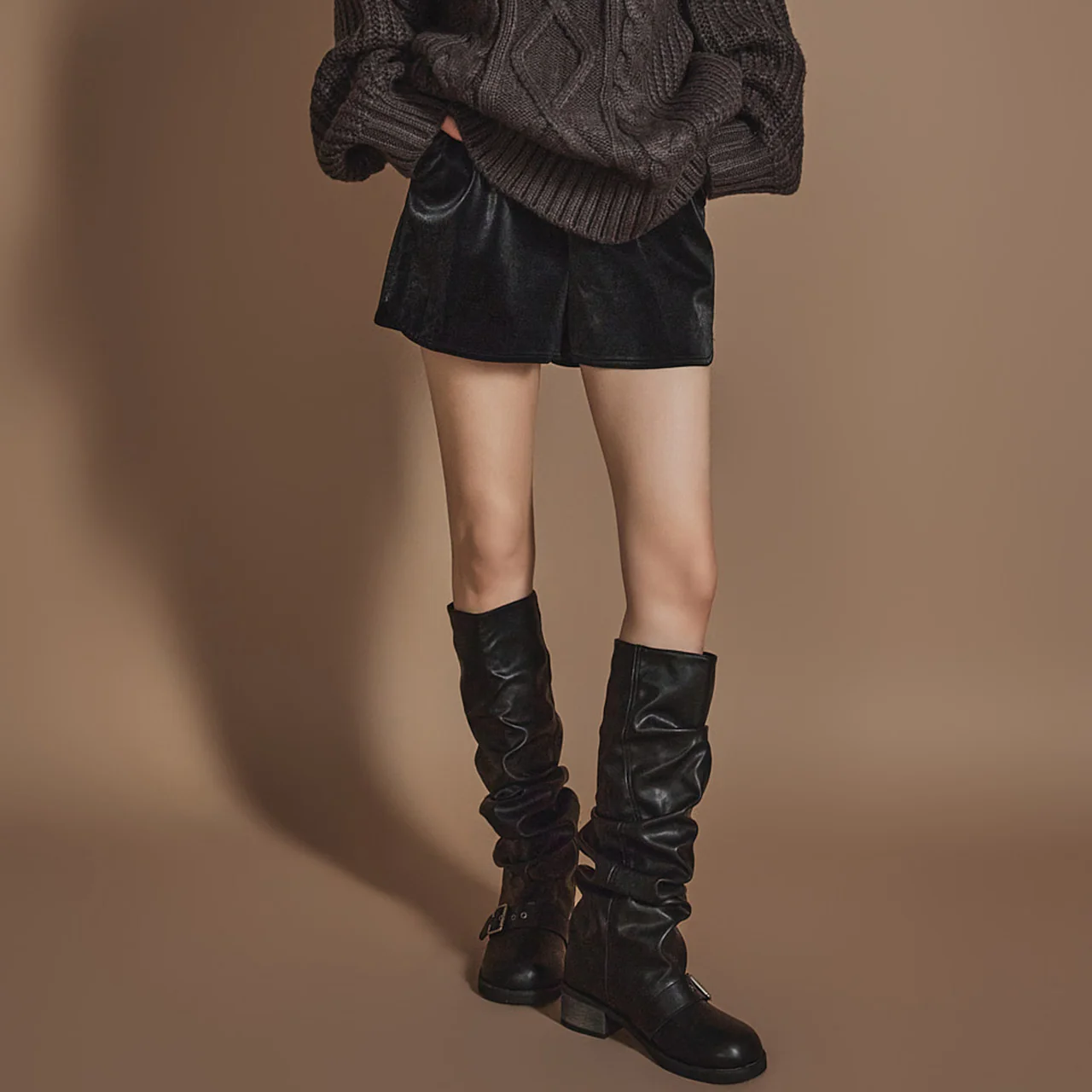 P3300 Leather Short Pants - Image 2