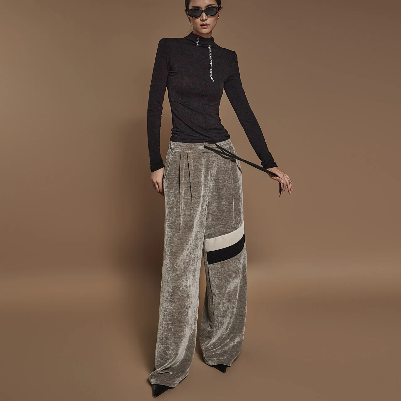 P3302 Color Contrasting sweat Pants - Image 2