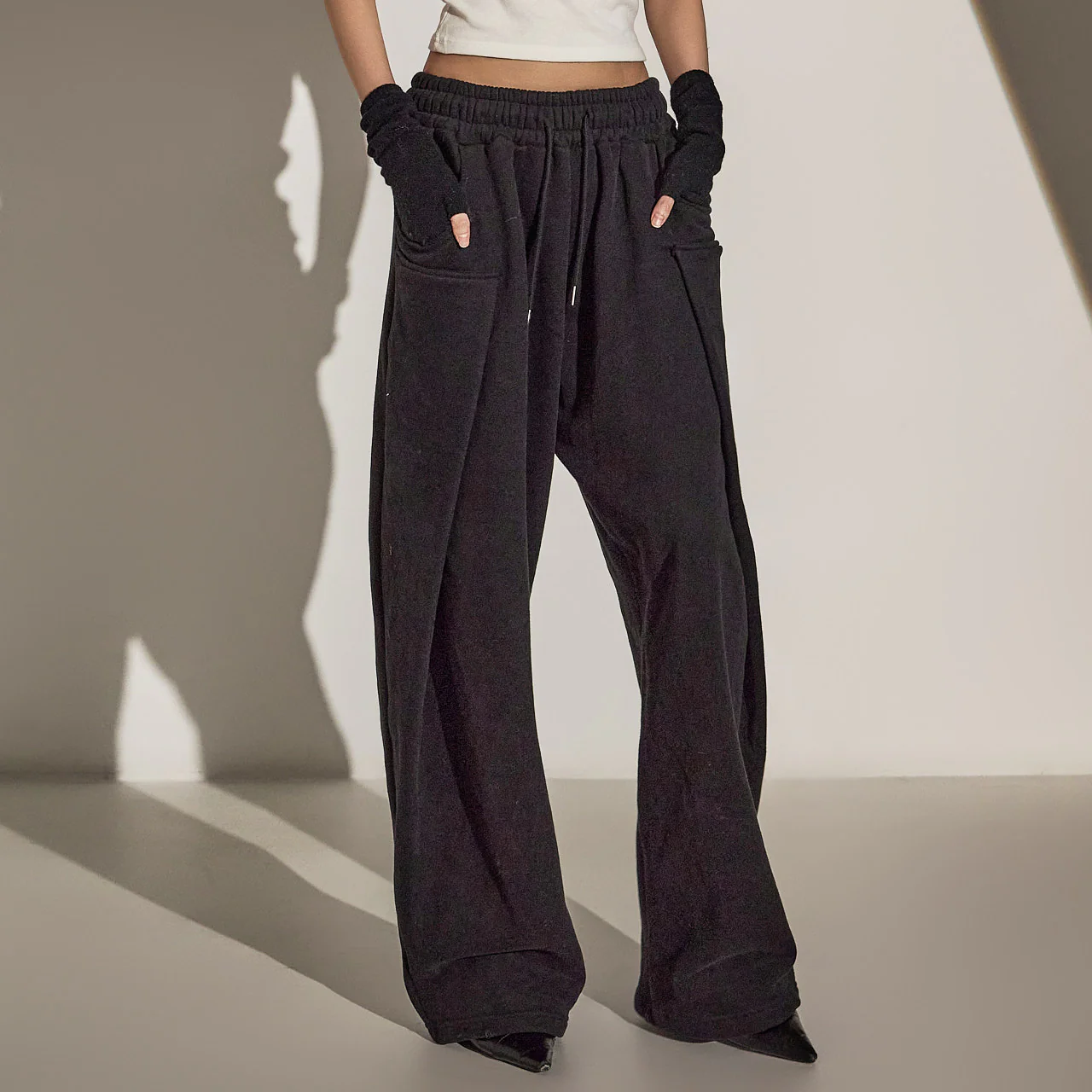P3365 Fleece-lined Sweat Pants - Image 2