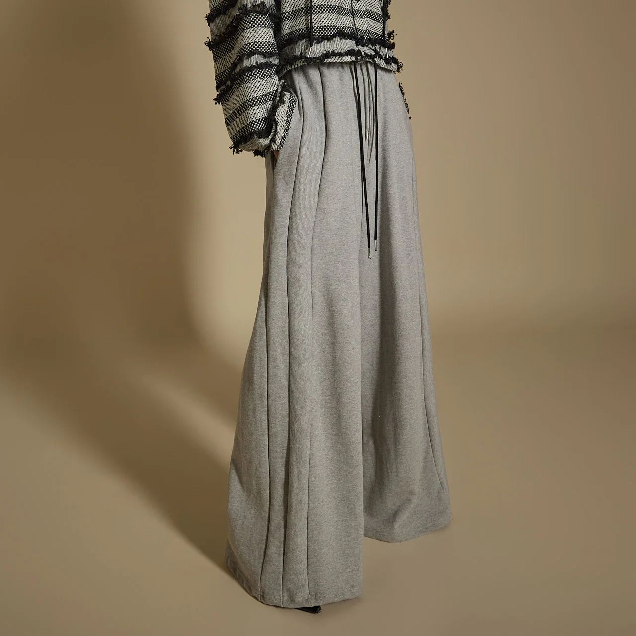 P3373 String Sweat Pants - Image 2