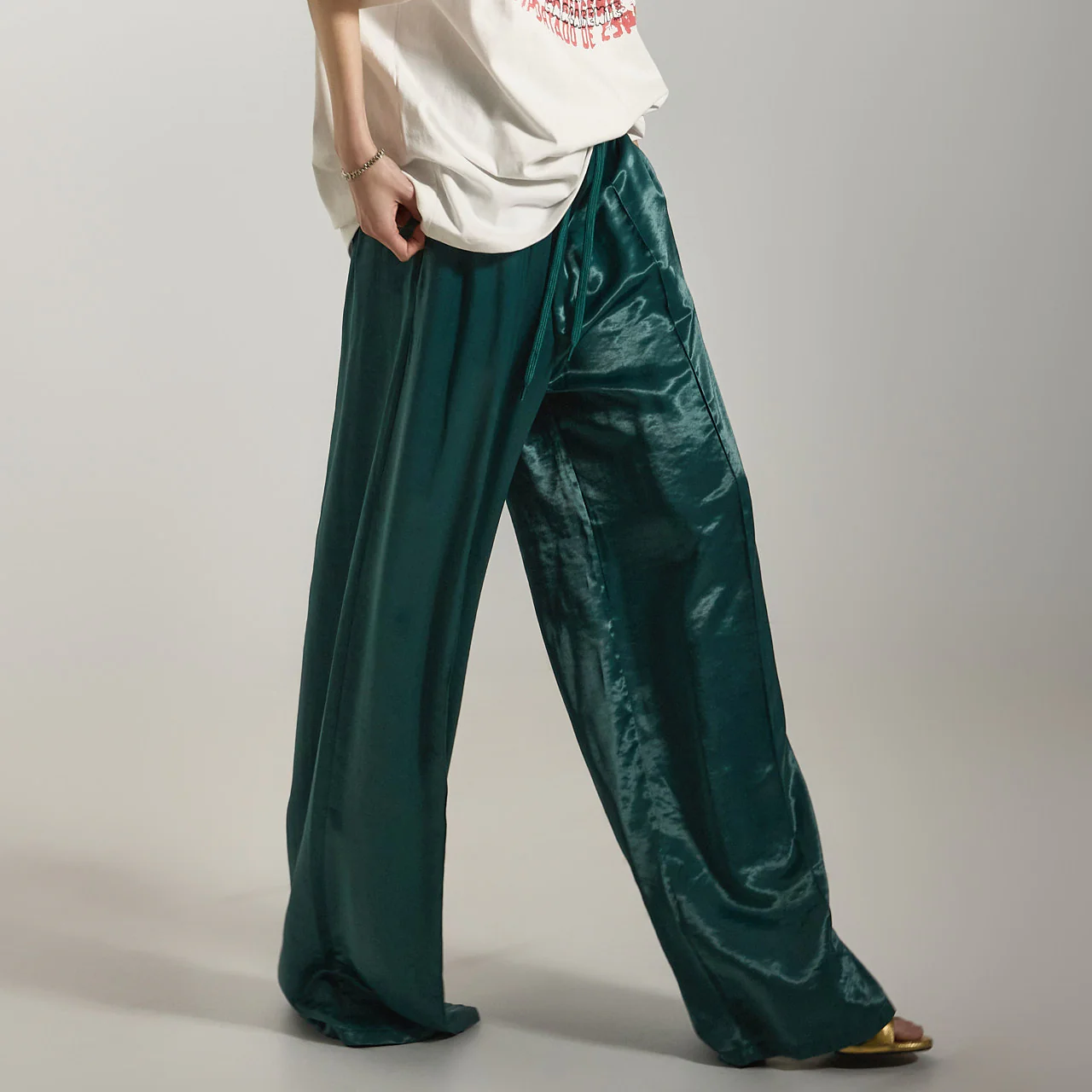 P3407 Pintuck Banded Pants - Image 2