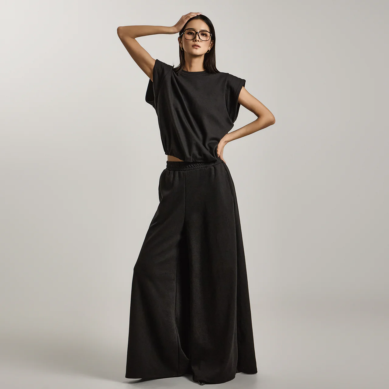 P3443 Wide Sweat Pants - Image 2