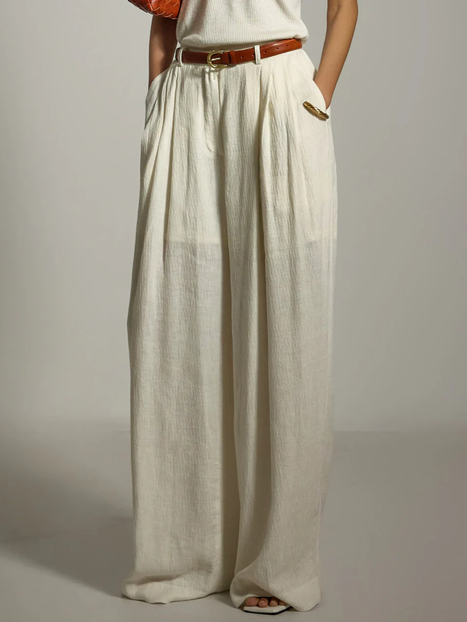 P3513 Linen Pintuck Slacks