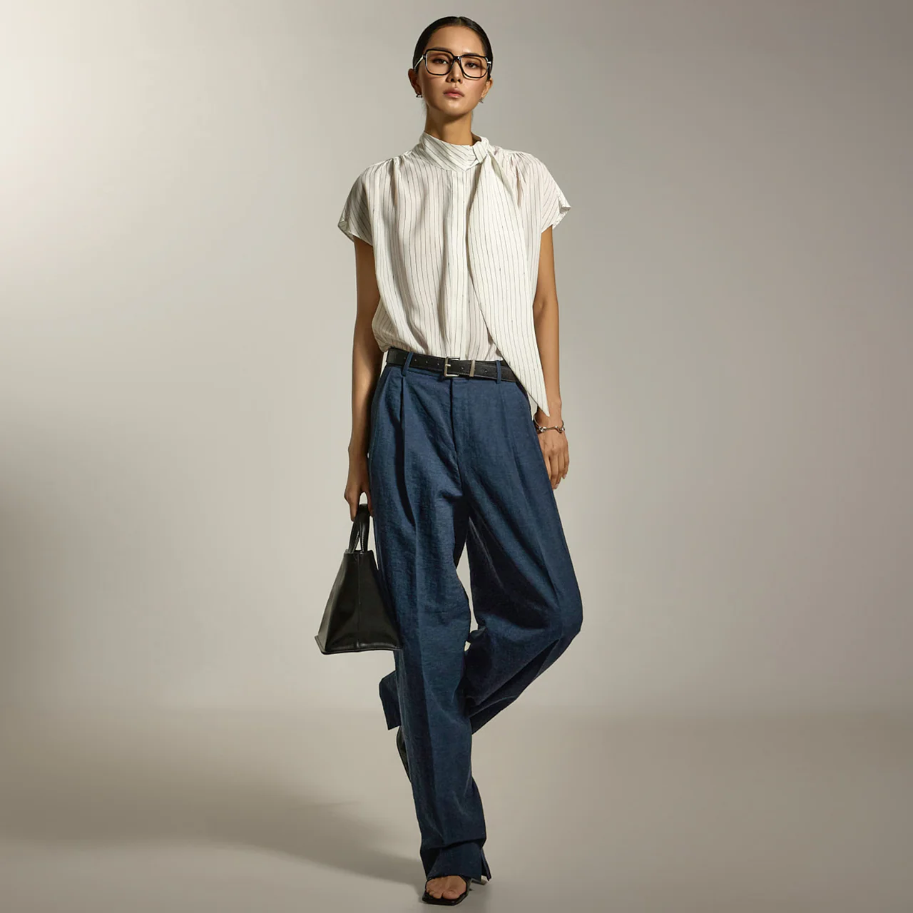 P3517 Pintuck Slit Pants - Image 2
