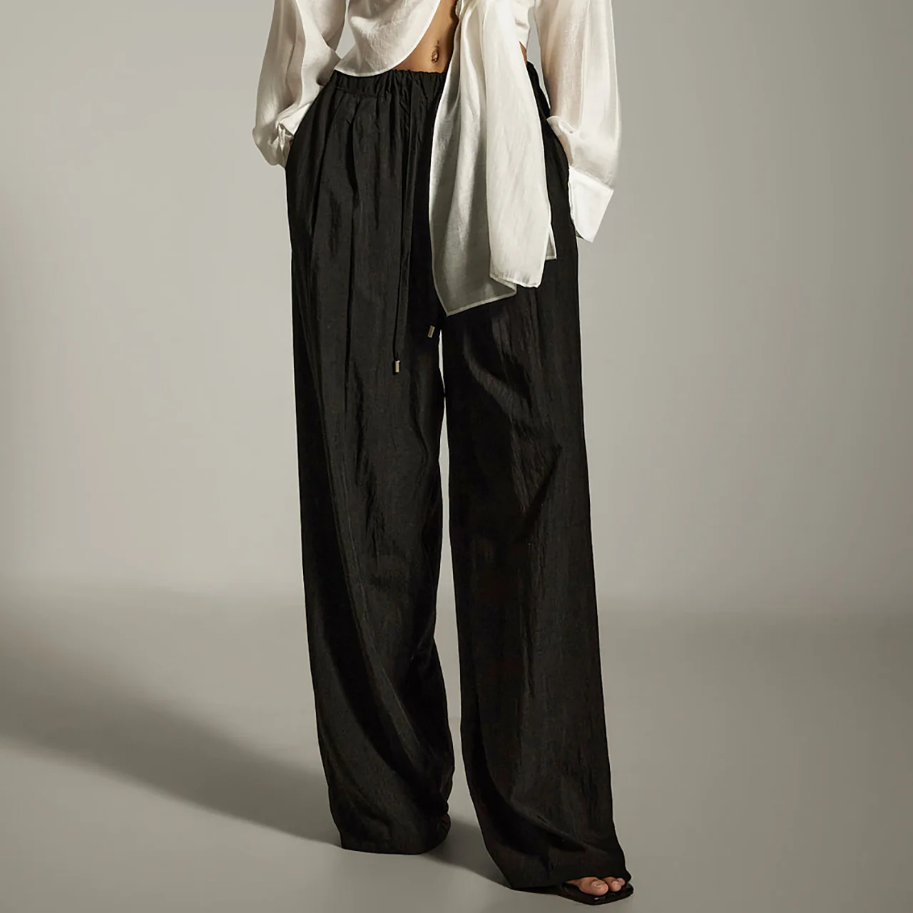P3575 Pintuck Pants - Image 2