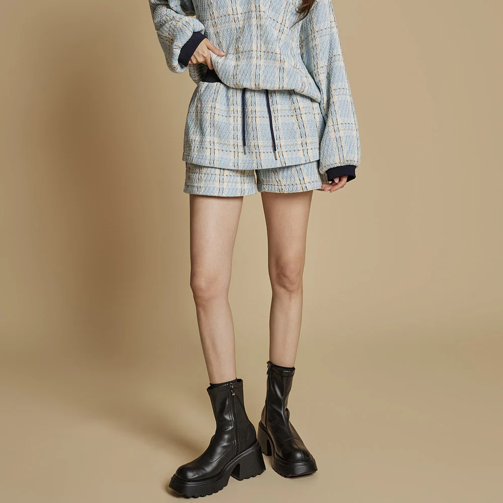 P3625 Checkered Short Pants - Image 2
