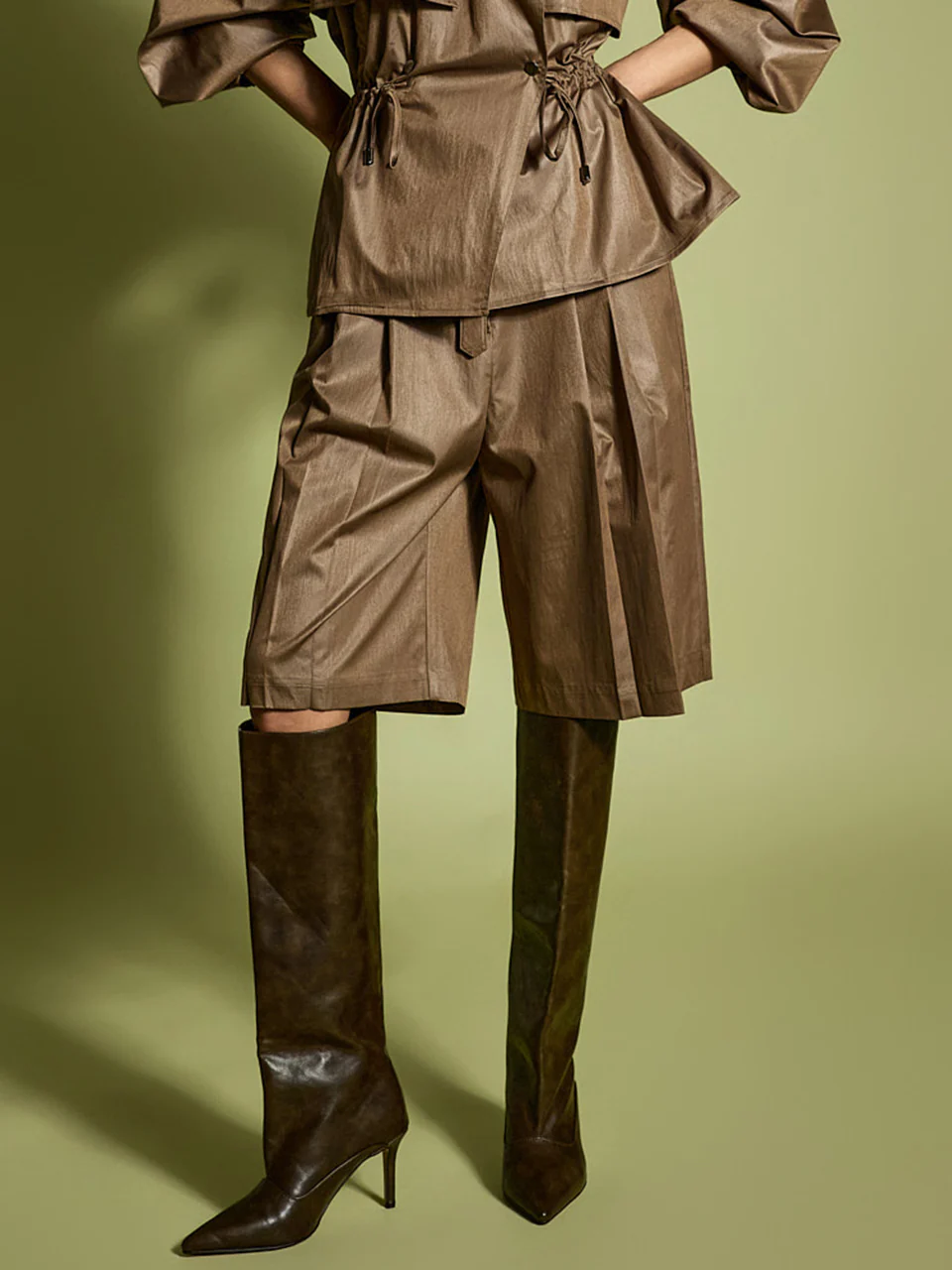 P3631 Pintuck Short Pants