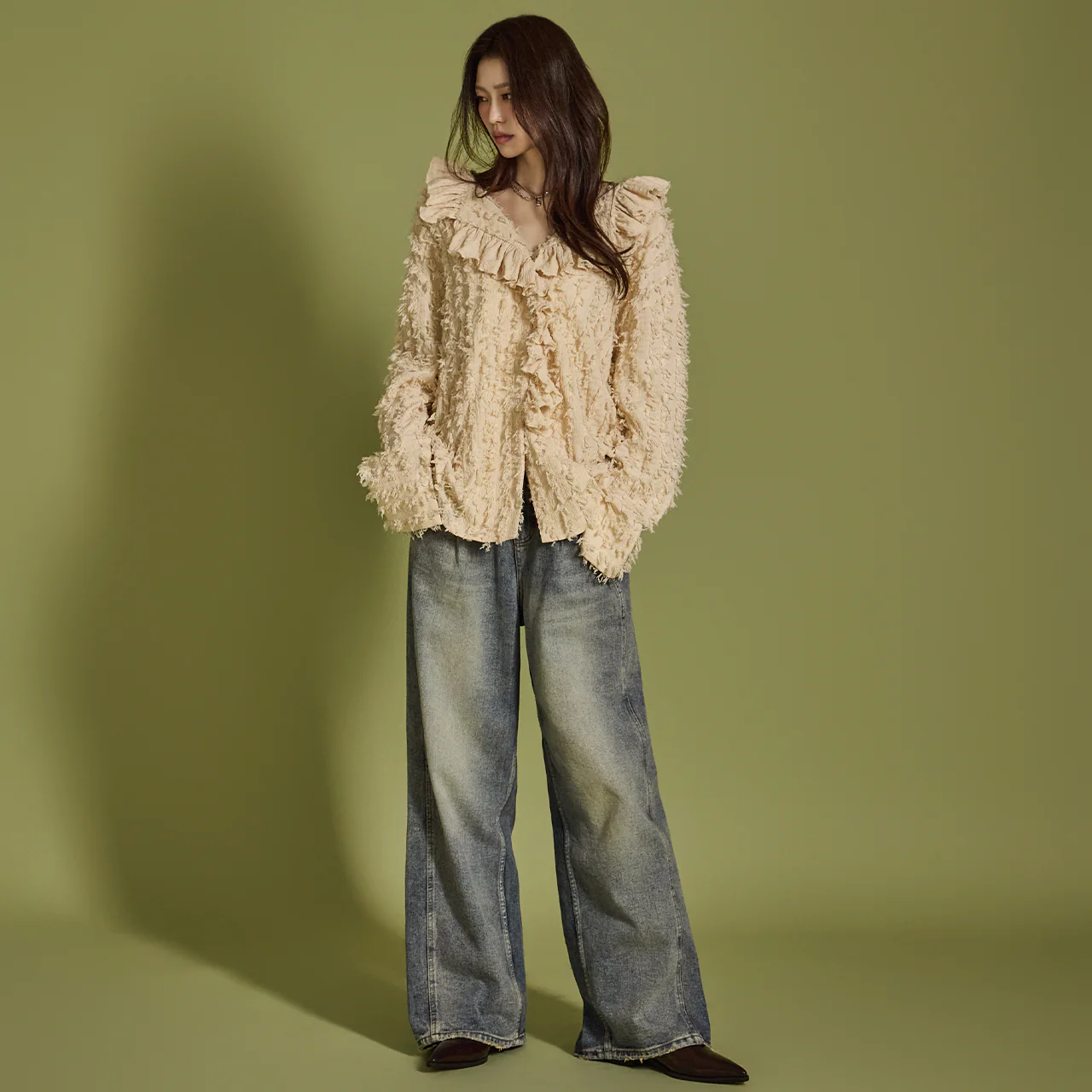 PJ541 Pintuck Wide Jeans - Image 2