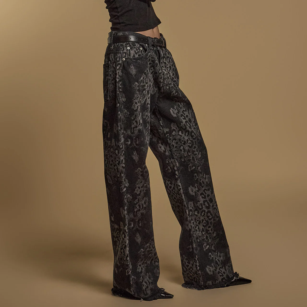 PJ554 Leopard Pattern Jeans *Addtional L Size Version* - Image 2