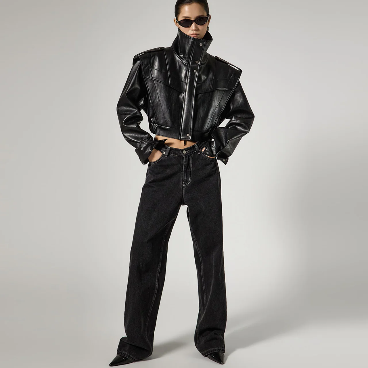 PJ608 Wide Jeans - Image 2