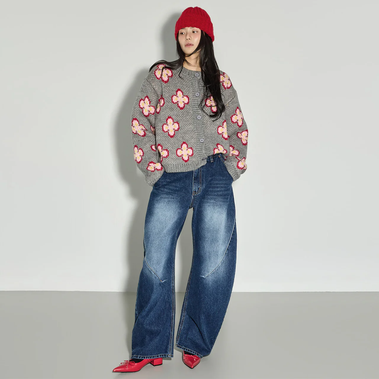 PJ622 Curved Jeans - Image 2