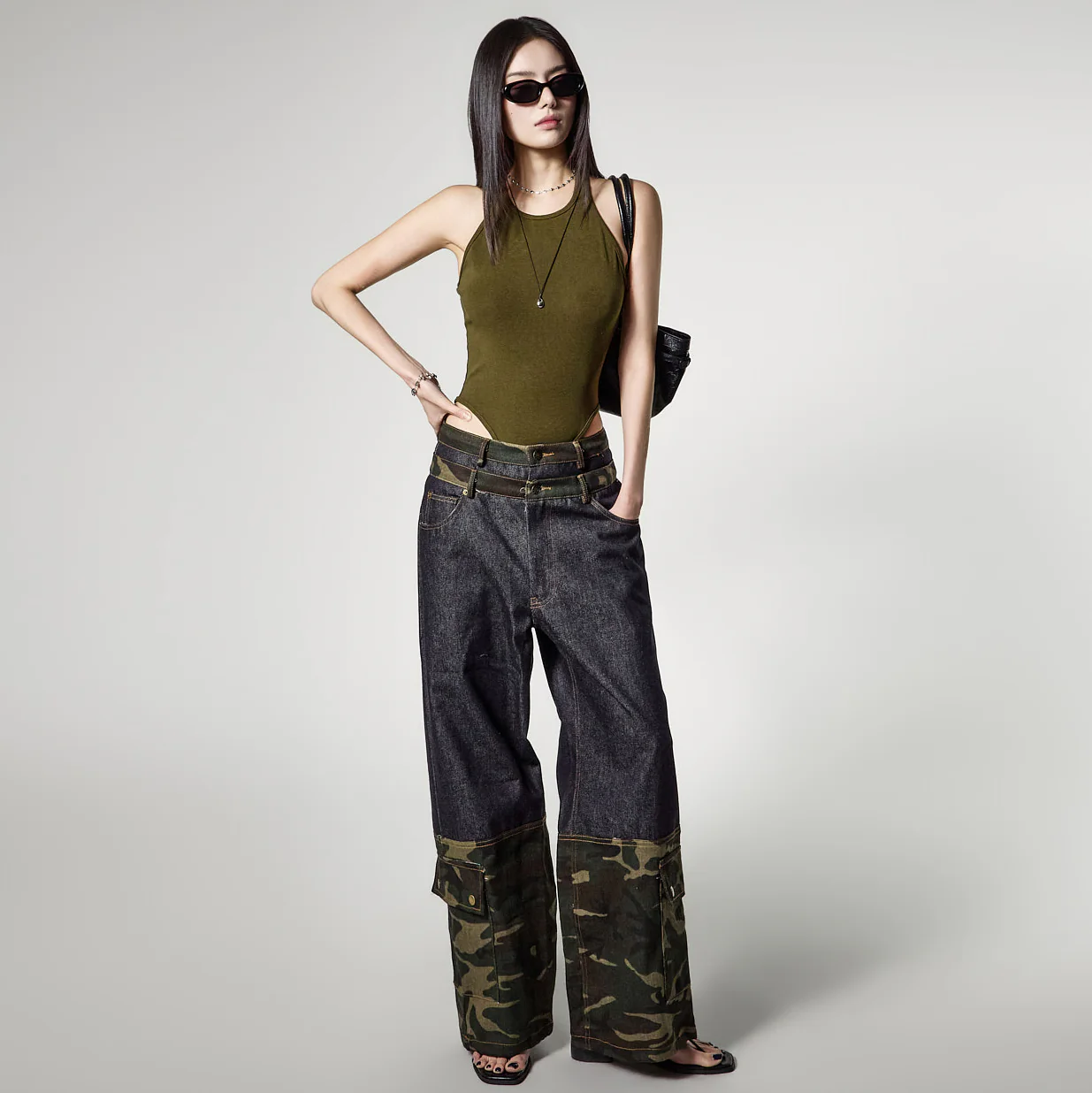 PJ647 Camo Contrast Wide Jeans - Image 2