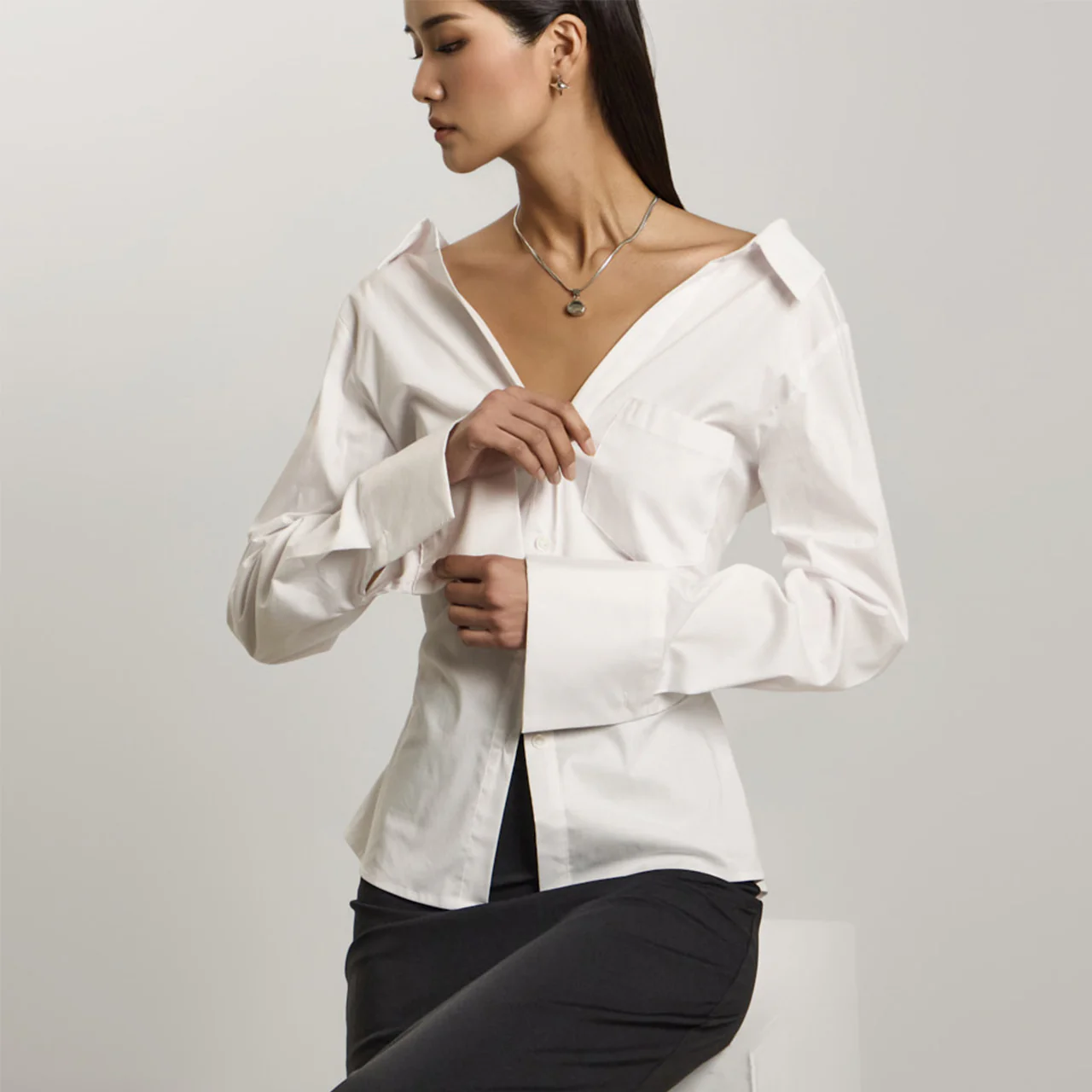 S740 Off-Shoulder Shirt - Image 2