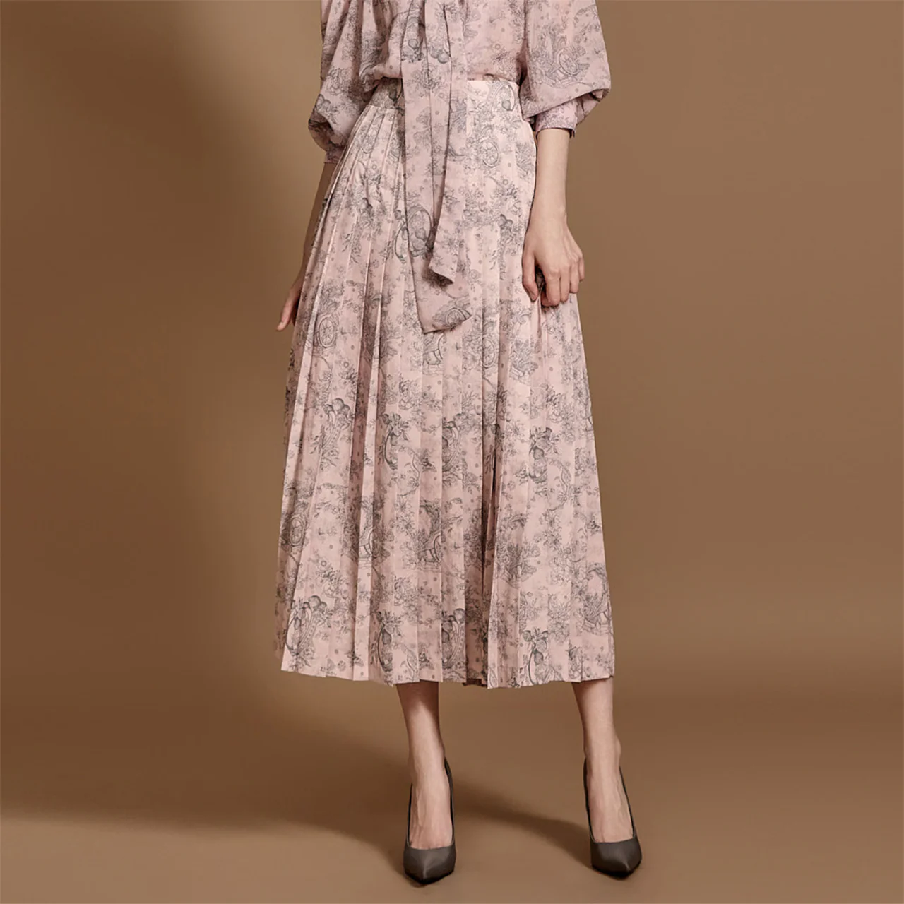 SK2816 Pleated Printed Skirt - Image 2