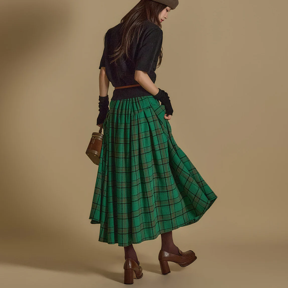 SK2897 Fleece-lined Plaid Skirt - Image 2