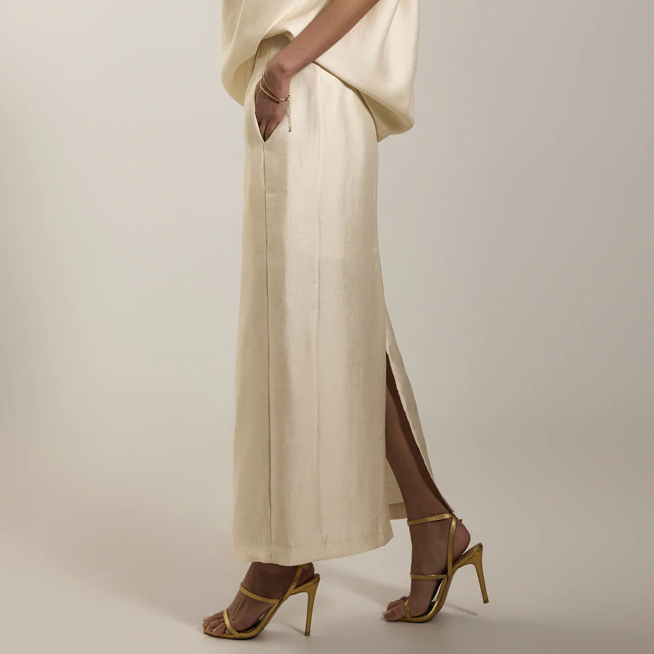 SK2936 Satin Skirt - Image 2