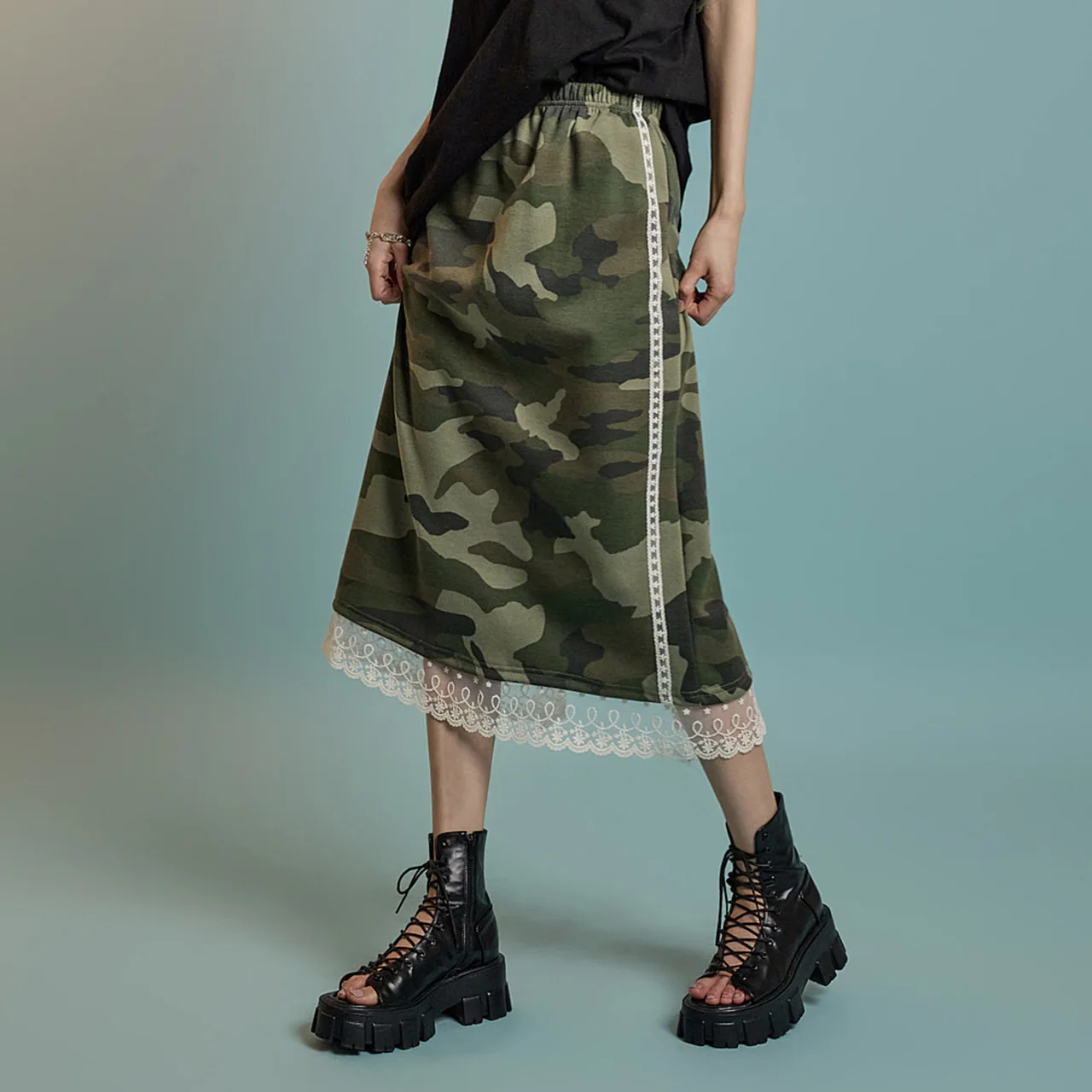 SK2974 Camouflage Pattern Lace Skirt - Image 2