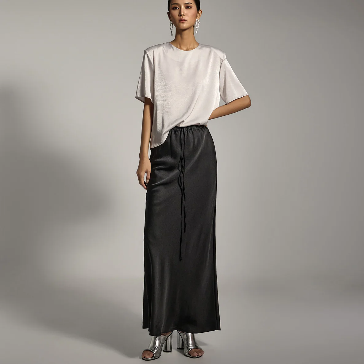 SK2991 Satin Low Waist Skirt - Image 2