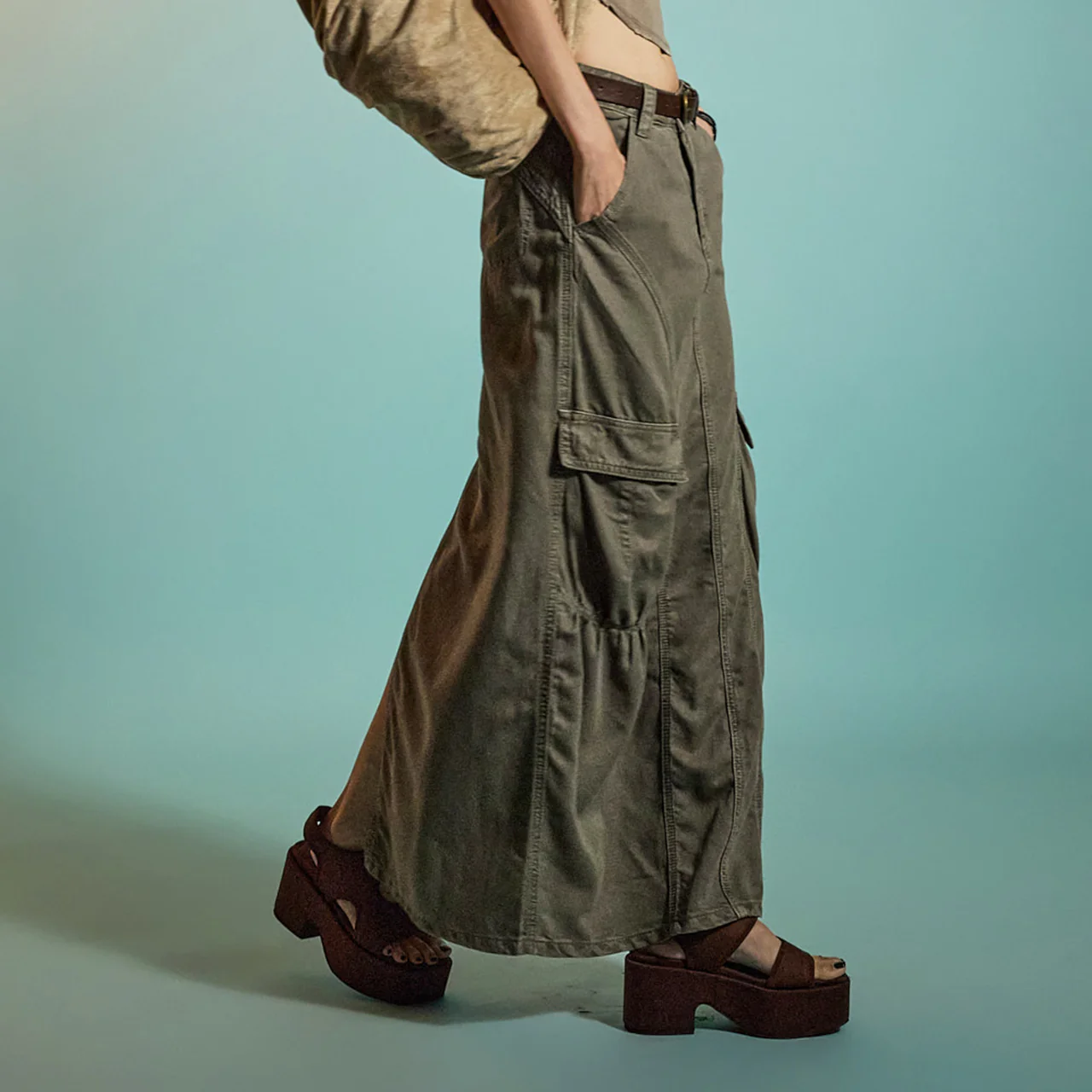 SK3025 Skirt with Belt - Image 2