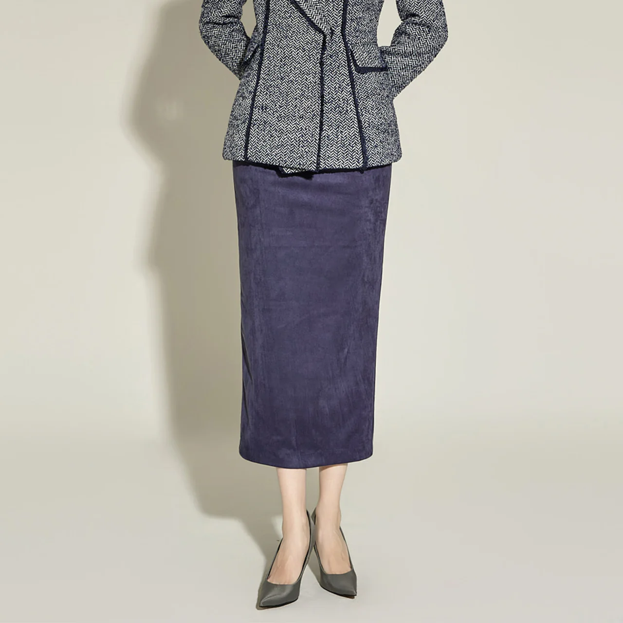 SK3084 Suede Skirt - Image 2