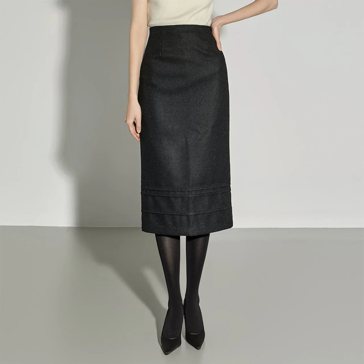 SK3086 Wool Skirt - Image 2