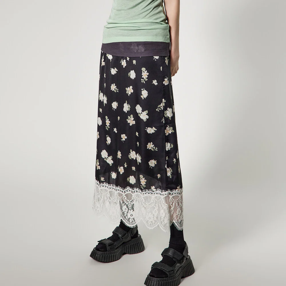 SK3195 Lace Flower Skirt - Image 2