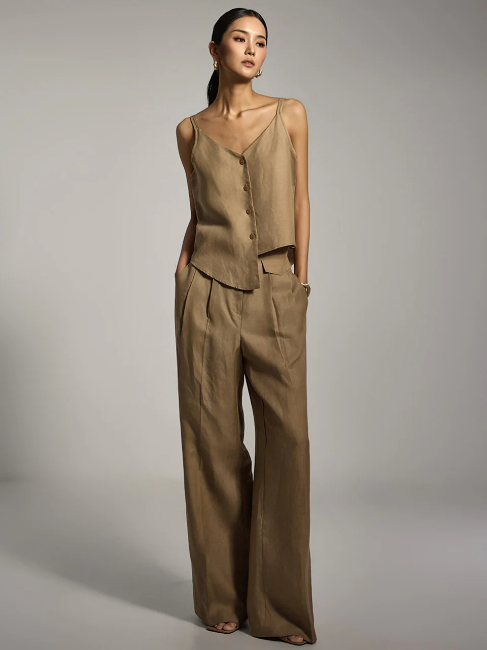 TP1856 Sleeveless Top and Slacks Set