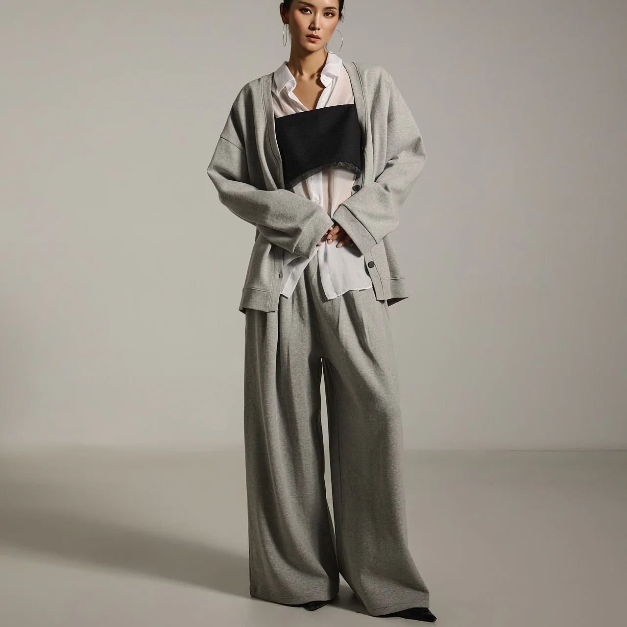 TP2047 Cardigan and Pants Set - Image 2
