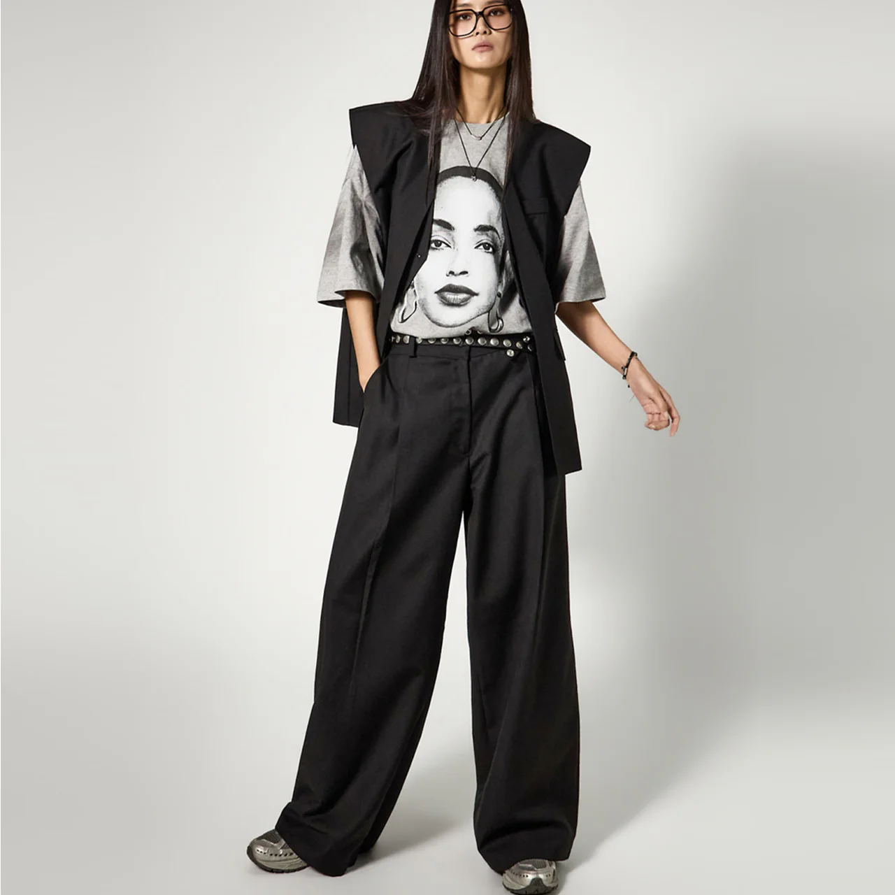 TP2348 Vest and Pants Set - Image 2