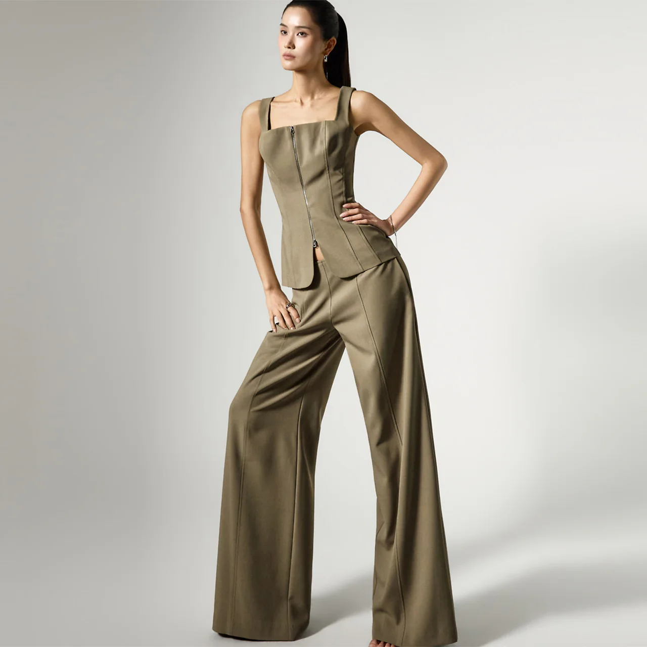 TP9203 Top and Pants Set - Image 2